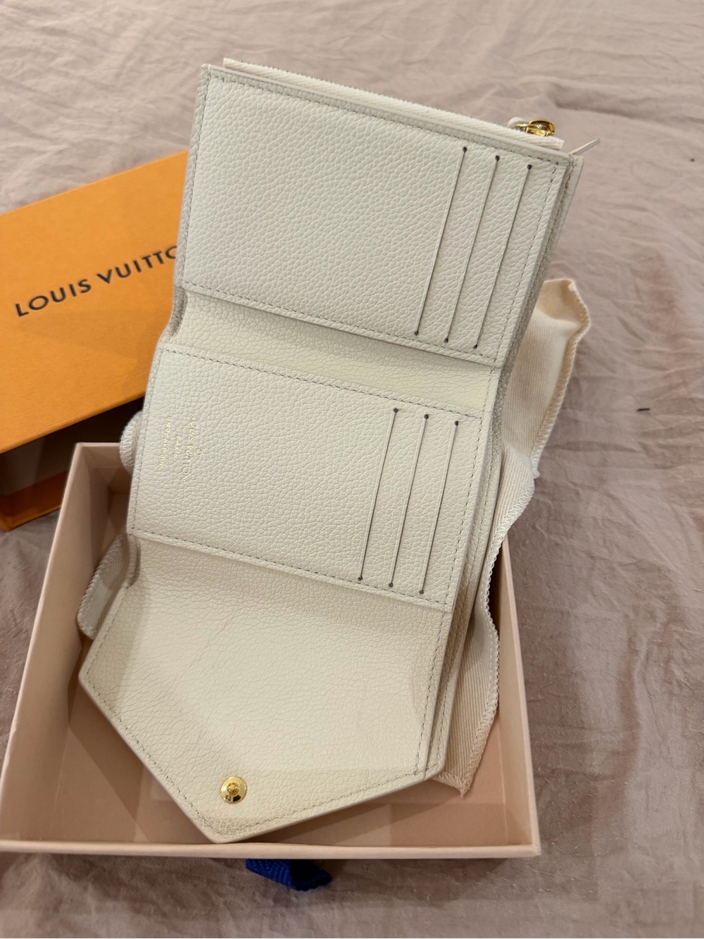 Louis Vuitton Cream Wallet with Pink Monogram Accents - Picture 3 of 3